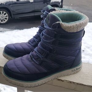 LLBean Women's Ultralight Insulated Lace Up Winter Boots - Classic Navy
